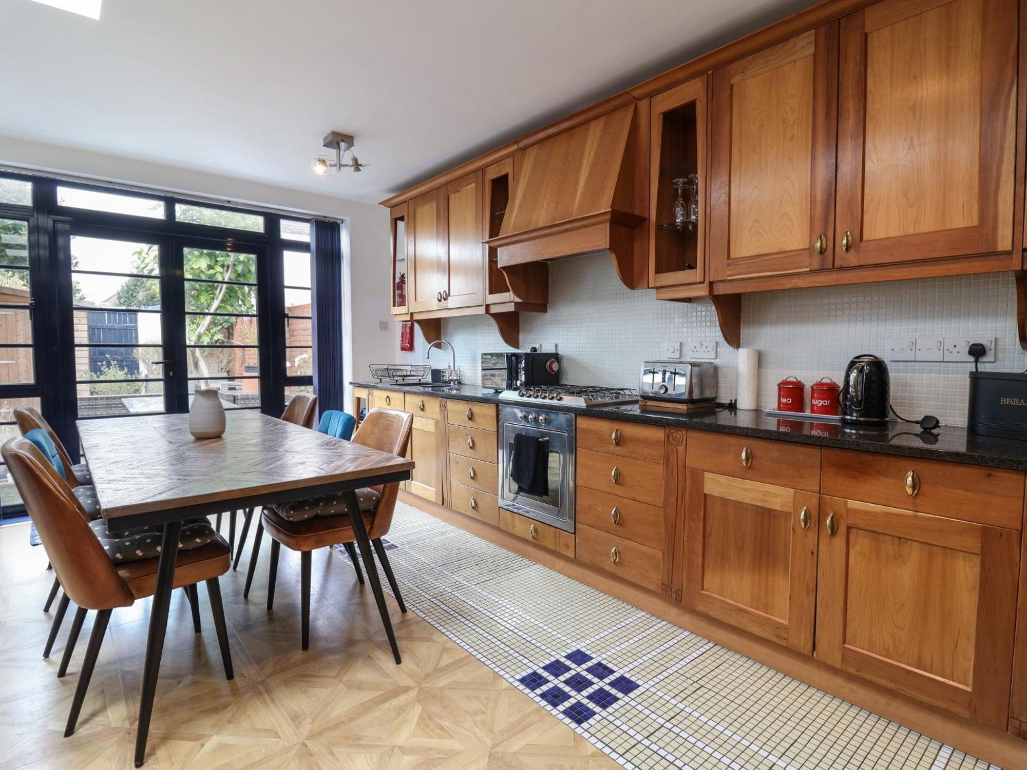 Old Harbour Townhouse *
